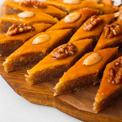 Пахлава в Роял Палас по цене 210 ₽