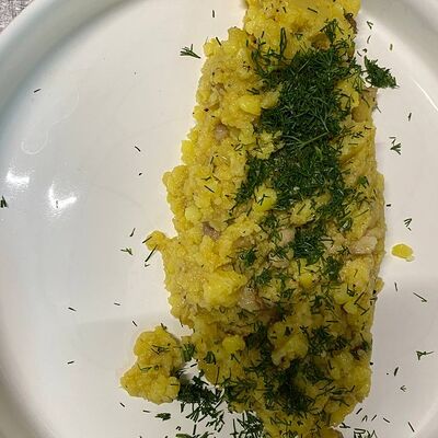 Картофель толченый по-пушкински с грибами и шкваркамив Чо? Капчо! по цене 630