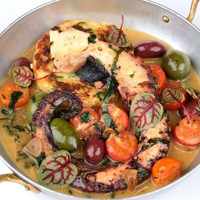 Осьминог прованский в Osteria Amici по цене 1990 ₽