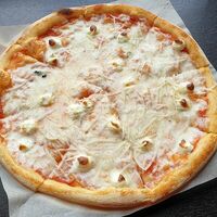 Пицца Четыре сыра в БамБуши