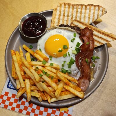 Бифштекс говяжийв Co.mein по цене 655 ₽