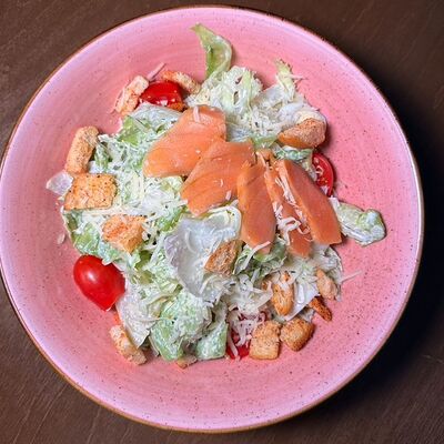 Цезарь с семгойв Халва по цене 2850 ₸