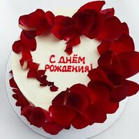 Торт с лепестками роз в Ваш торт
