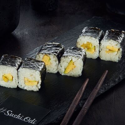 Мини ролл Авокадо в #SushiOdi по цене 145 ₽