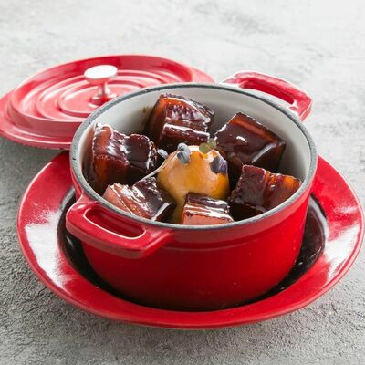 Свиная грудинка в соусе Хуншао в See China по цене 640 ₽