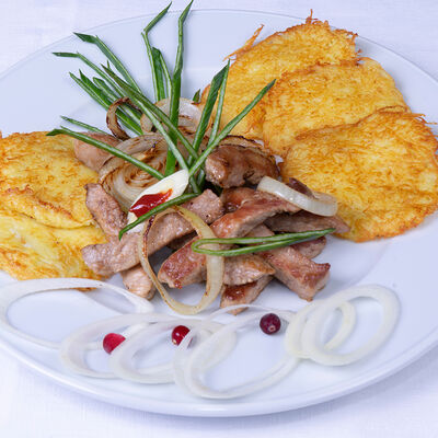 Поджарка белорусская с драниками в Комедия по цене 20 р.