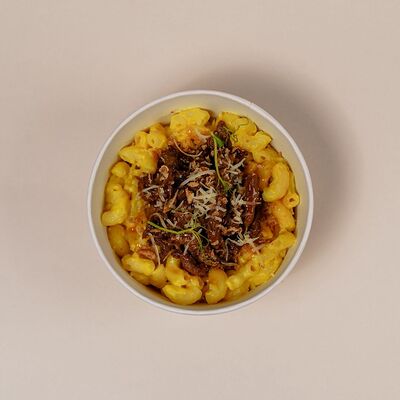 Mac&Cheese с говядинойв Атта по цене 530 ₽