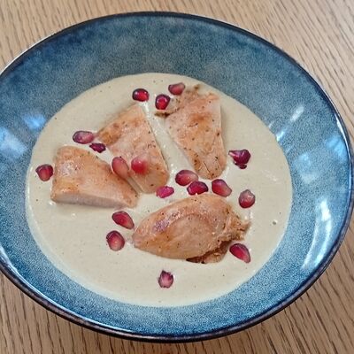 Сациви из курицы в Кинза и Руккола по цене 520 ₽