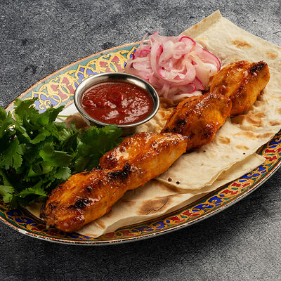 Шашлык из куриного бедра в BeerLogovo по цене 650 ₽