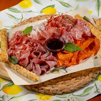 Мясная доска в Моя Италия по цене 1155 ₽