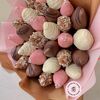 Букет из клубники в шоколаде Очарование в Favorite food по цене 5740