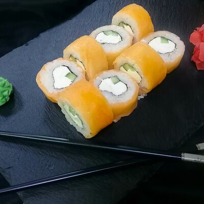 Ролл Филадельфия люкс премиум в Sushiko по цене 1159 ₽