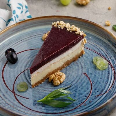 Сырный десерт с пеламуши в Баклажан в ТЦ 