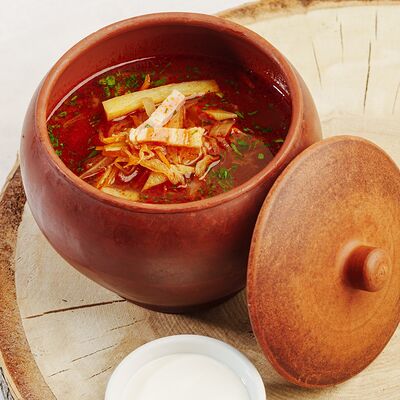 Щи на копченых ребрах в Трактиръ Кадриль по цене 460 ₽