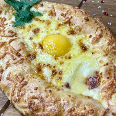 Хачапури по-аджарски в Аква Вита по цене 500 ₽