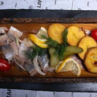 Сельдь по-русски в Гриль-бар Draft