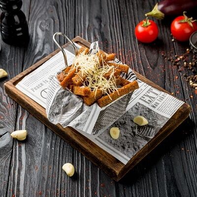 Гренки чесночные в Суши & Пицца & Шашлыки Хан по цене 310 ₽