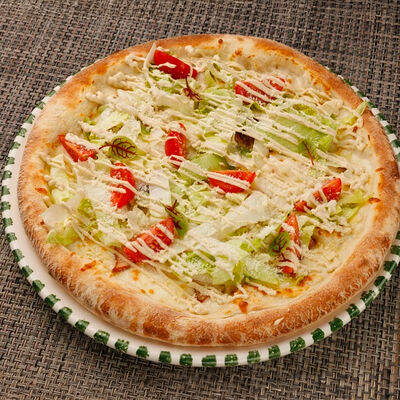 Пицца Цезарь с курицей в YUMMY по цене 900 ₽