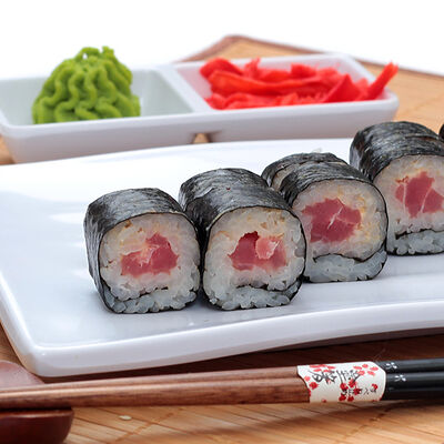 Ролл Острый тунецв Sushiwoker по цене 349 ₽