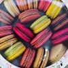 Пирожные Макарон в подарочной упаковке в Bottoni macaron по цене 2000