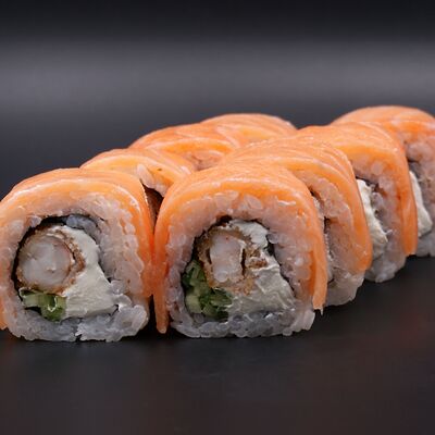 Филадельфия с креветкой в Kami по цене 450 ₽