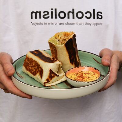 Буррито с креветками в Mexo Food Bar по цене 790 ₽