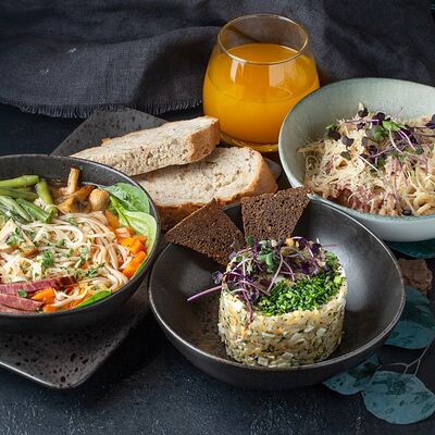 Ланч Хард (салат и суп и горячее и напиток) в Изи Паб по цене 850 ₽