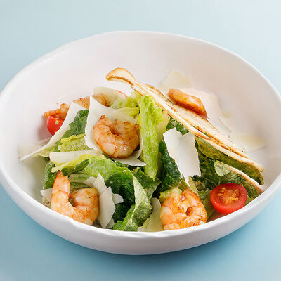 Цезарь с креветками в Терраса по цене 1090 ₽
