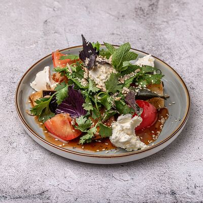 Салат с хрустящими баклажанами в Афрасиаб по цене 495 ₽