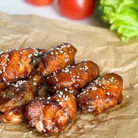 Крылышки BBQ в NeButer sandwiches&more