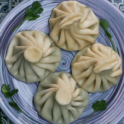 Хинкали с бараниной 1 шт в Грузинские пироги по цене 120 ₽