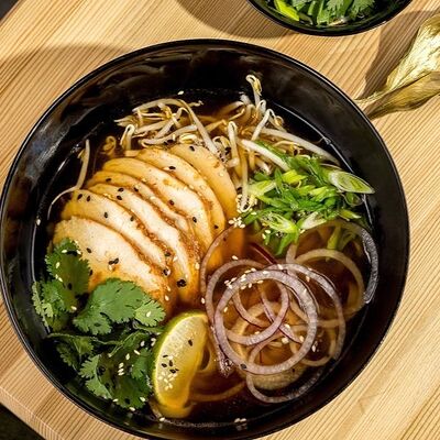 Суп Фо-га в Рамен между нами по цене 885 ₽