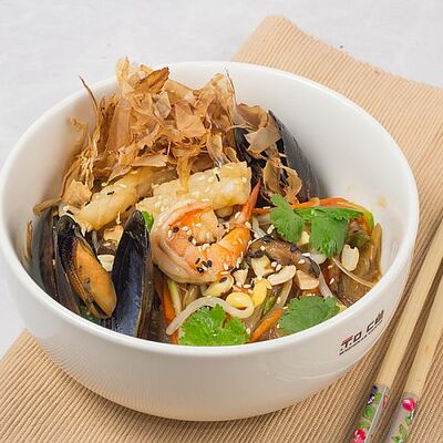 Фунчоза с морепродуктами в Луиджи & Тосё по цене 399