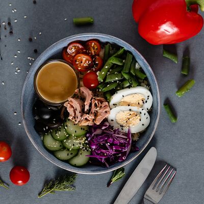 Боул с тунцом в Корица по цене 420 ₽