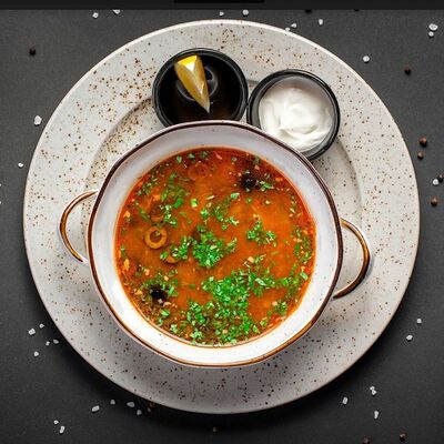 Суп Солянка в Mesto Sushi & Grill по цене 260