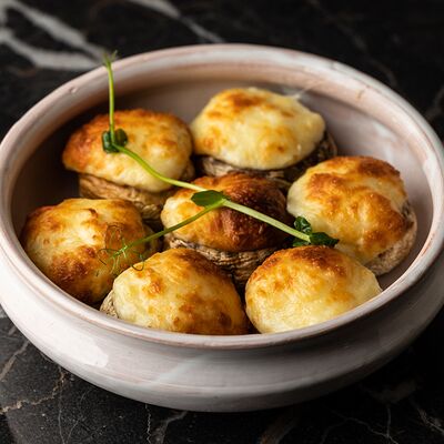 Шампиньоны с сыром в Sesilia по цене 630