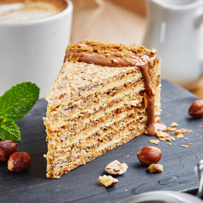 Торт Эстерхази с молочным шоколадом в Сыроварня по цене 550