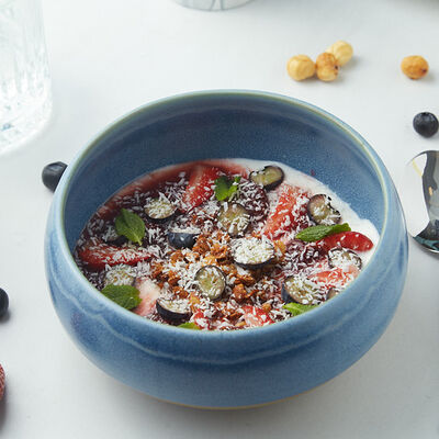 Йогурт боул с ягодами в Блеск по цене 390