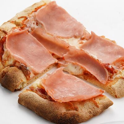 Пицца Ветчина в Pizzatta по цене 253 ₽