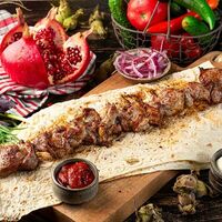 Шашлык из бараньей мякоти в GRILL TOWN big set