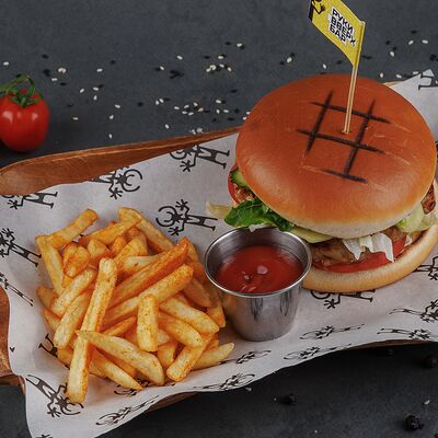 Бургер с курицей в Руки ВВерх! Бар по цене 750 ₽