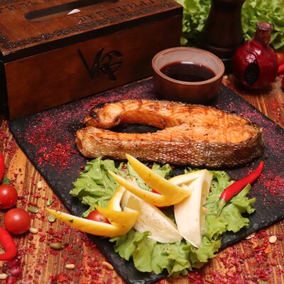 Стейк семги на мангале в Vagr по цене 700 ₽