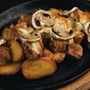 Горячая сковородка со свининой и картофелем в Квартал 33 по цене 550