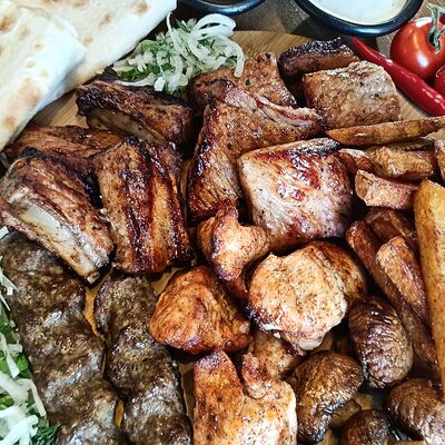 Сет Веселая компания в Дачные сезоны по цене 3900 ₽