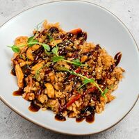 Рис с курицей в Cocos Lounge