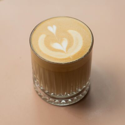 Флэт уайтв Романовская пекарня по цене 350 ₽