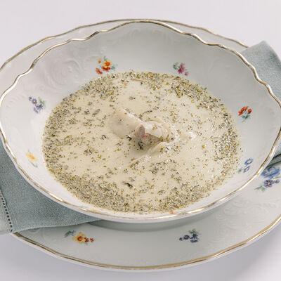 Горячий айран с сушеной мятой и пельменями в Saviv по цене 775 ₽