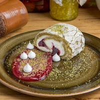 Фисташковый рулет в Дади