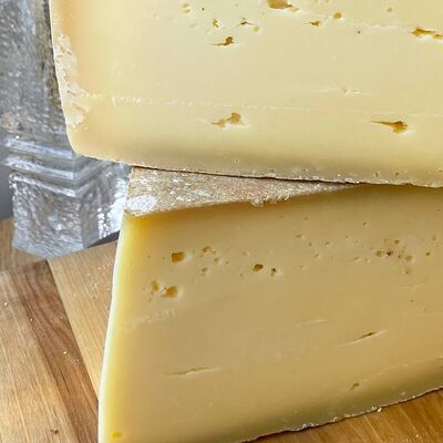 Сыр Бофор в 11/47 Bakery по цене 445 ₽