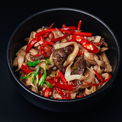 Удон с говядиной в BBS Kitchen по цене 899 ₽